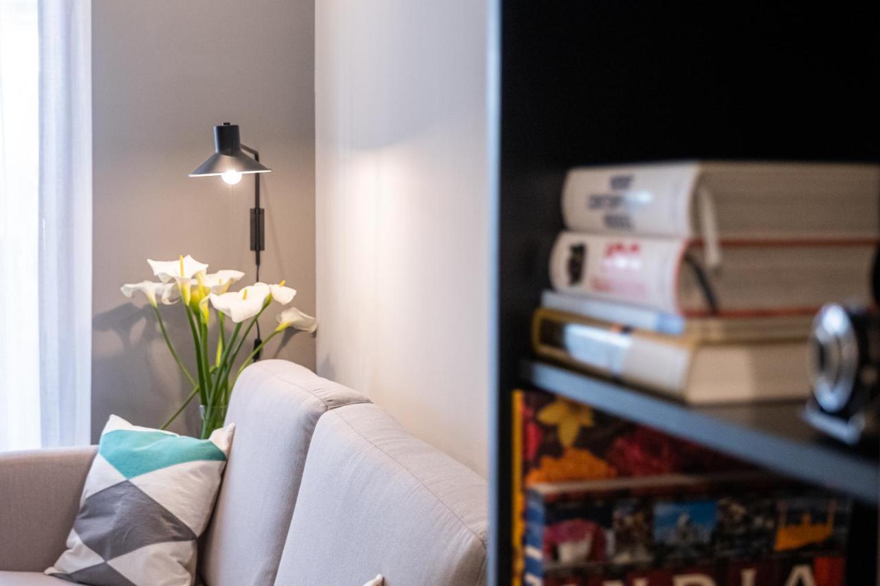 Apartamento De Diseno Centrico Con Terraza Espectacular Santiago de Compostela Bagian luar foto